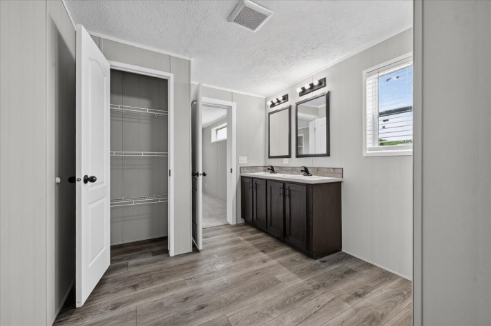 Lakeview Meadows - Image 26