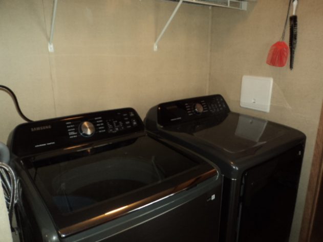D & R Village - Image 10