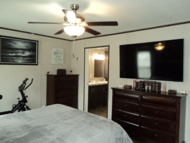 D & R Village - Image 17