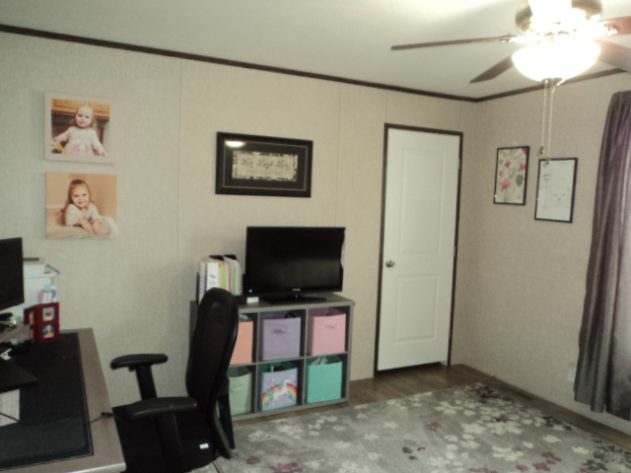 D & R Village - Image 18