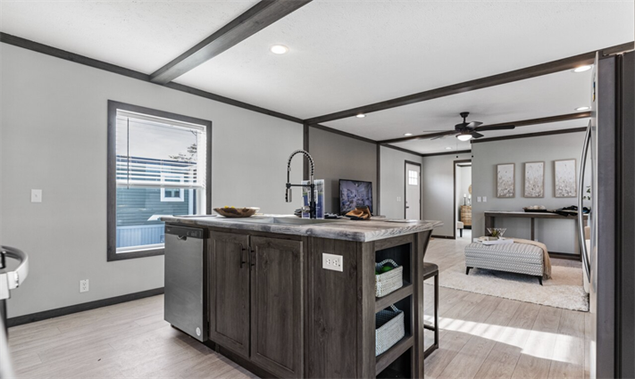 Holiday Village - Image 2