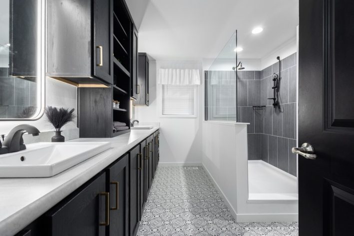 Whispering Pines - Image 4