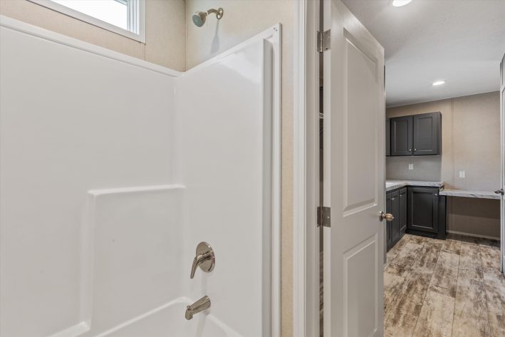 Allentown - Image 22