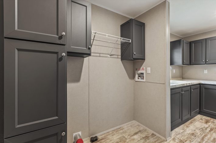 Allentown - Image 23