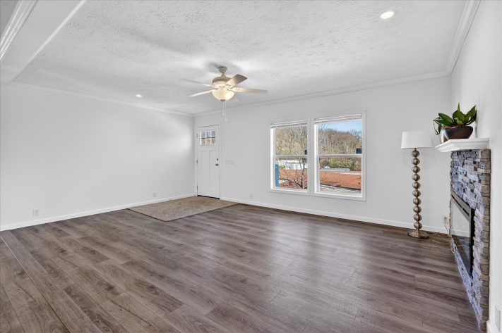 Forest Park Village - Image 10