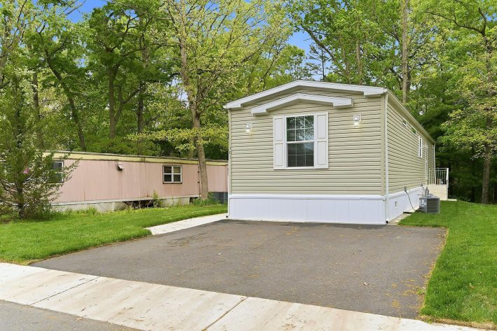 Fairview Manor - Image 3