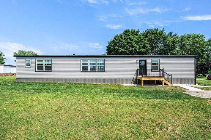 Green Acres - Image 4