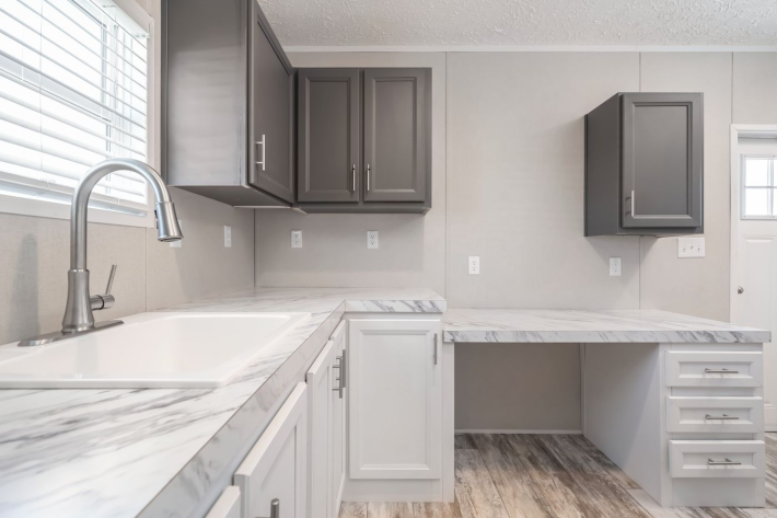 Holiday Village - Image 7