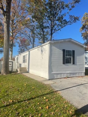 Laurel Woods - Image 1