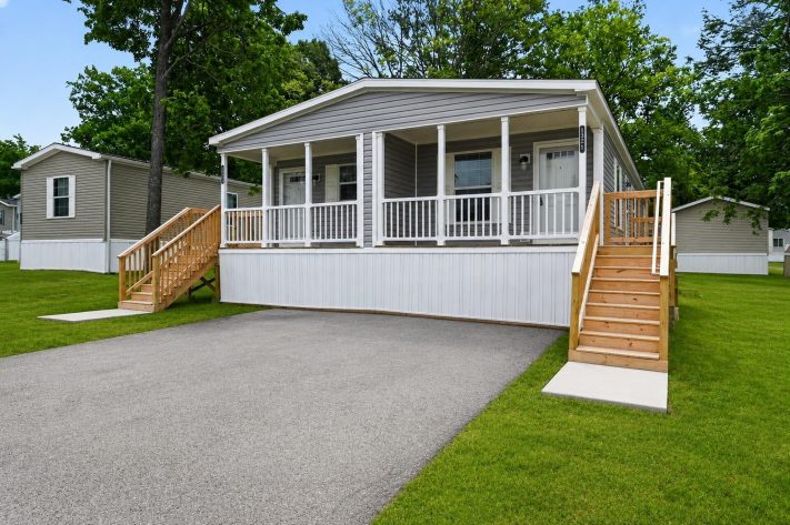 Laurel Woods - Image 6