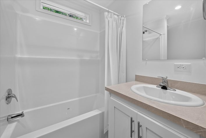 Laurel Woods - Image 20