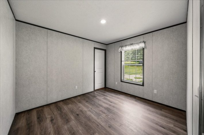 Maple Manor - Image 21