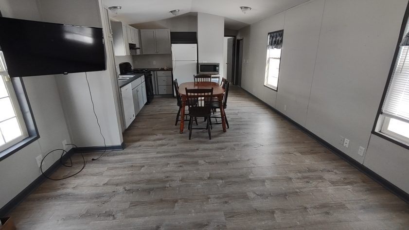 Maple Manor - Image 2