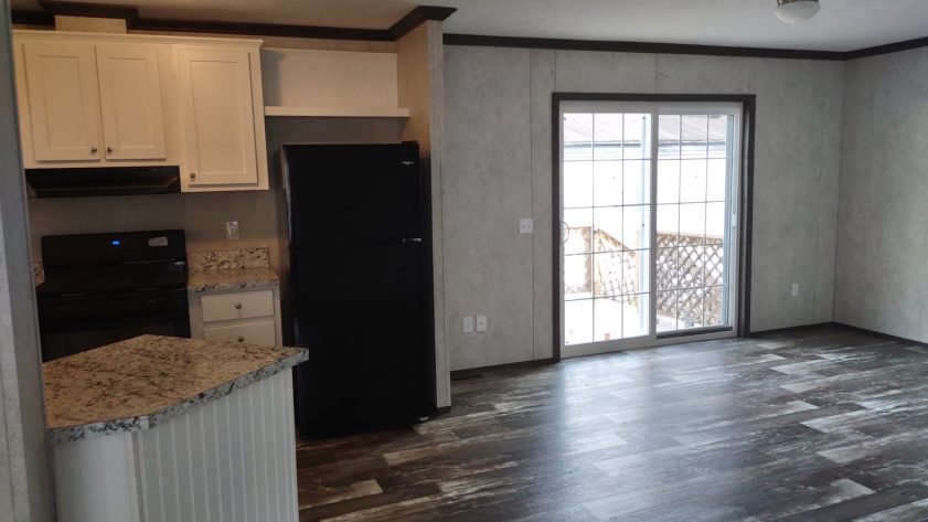 Maple Manor - Image 4