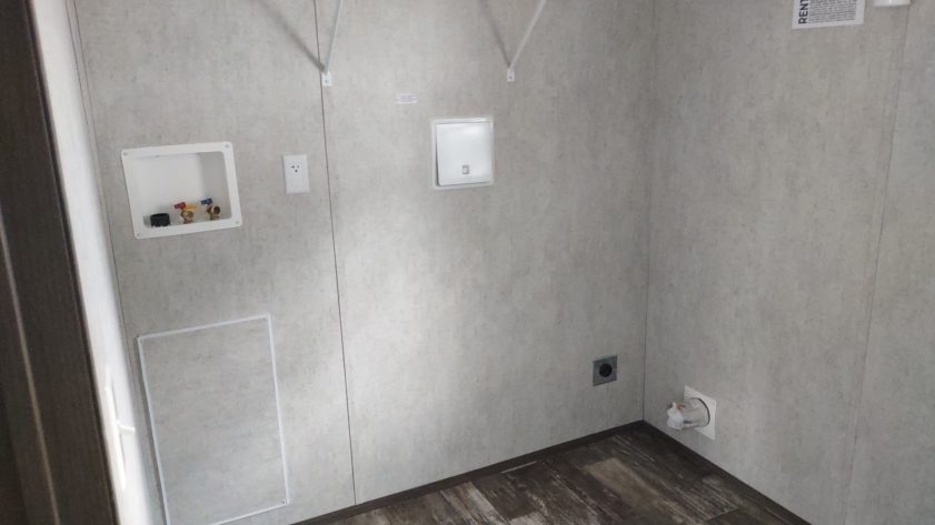 Maple Manor - Image 5