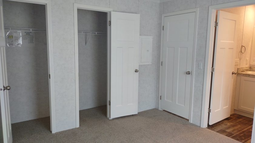 Oakwood Lake Village - Image 7