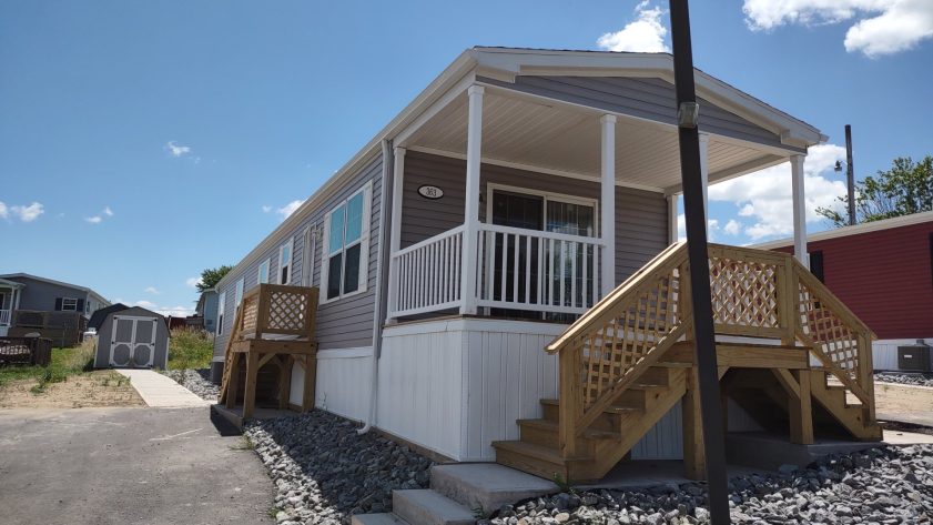 Oakwood Lake Village - Image 1
