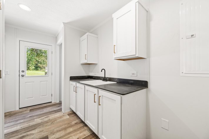 Oxford Village - Image 24