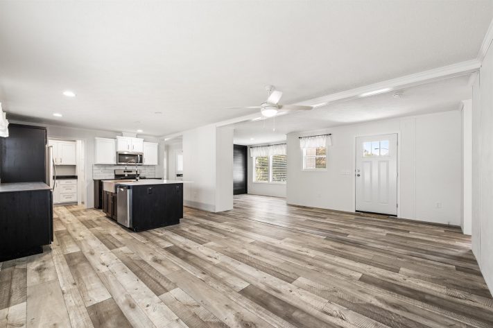 Oxford Village - Image 29