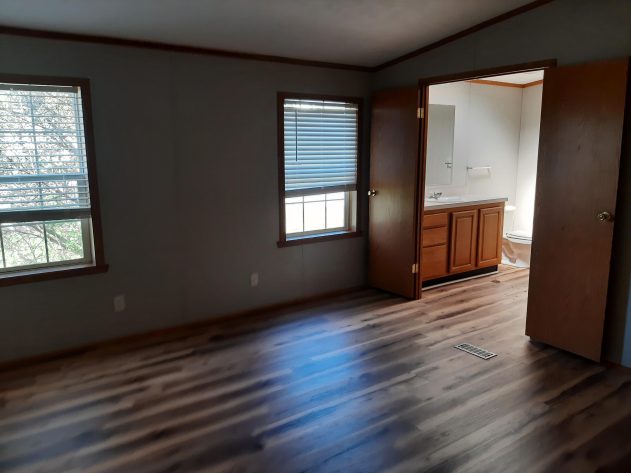 Pine Ridge - Image 4